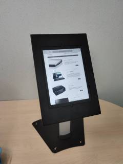 iPad stand rental 01