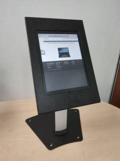 iPad stand rental 04
